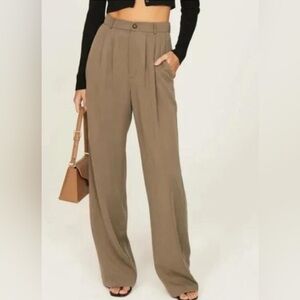Reformation trousers mason size 2 in mushroom